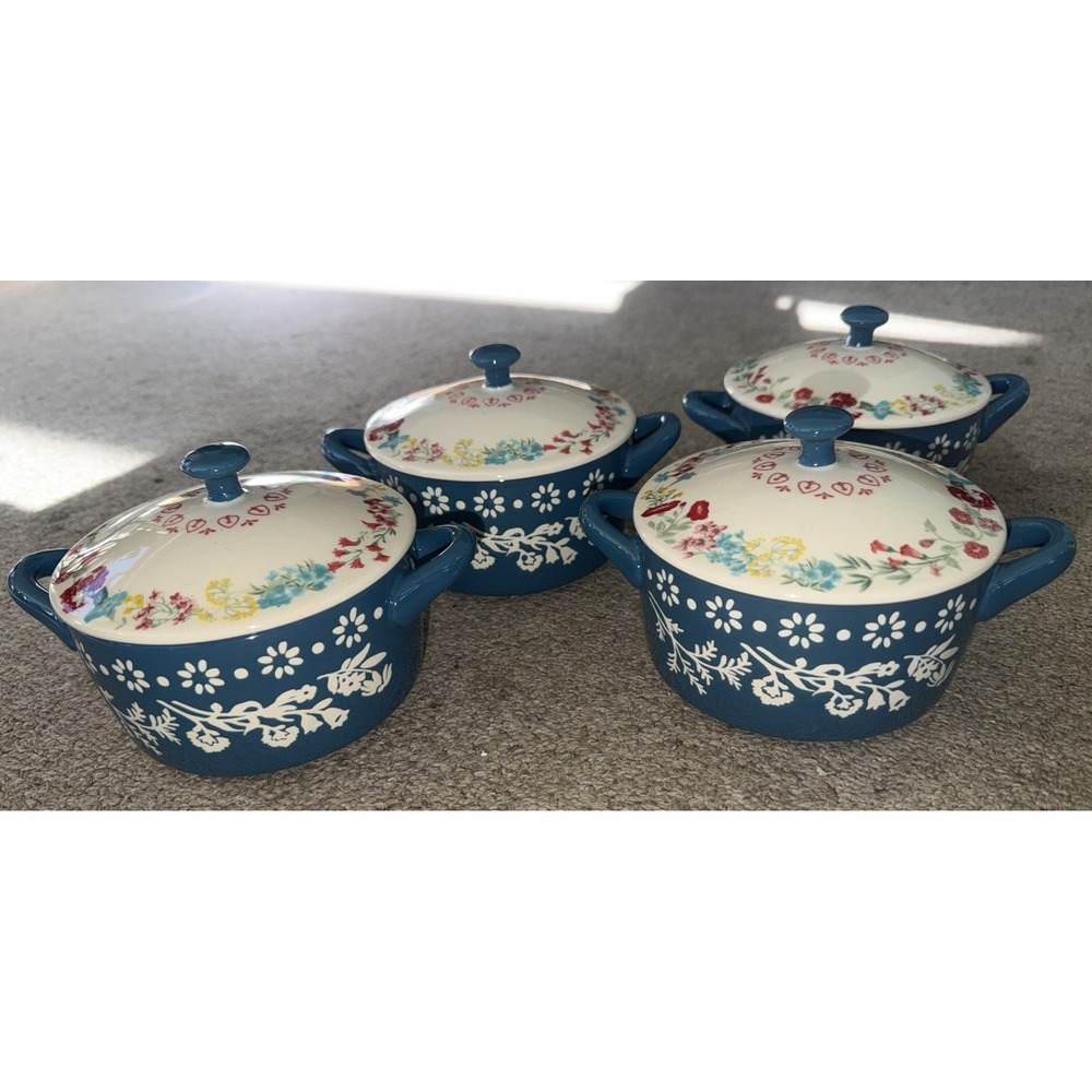 Lot Of (4) Pioneer Woman Fancy Flourish Mini Cocotte with Lid 16 oz 4.5" Wide